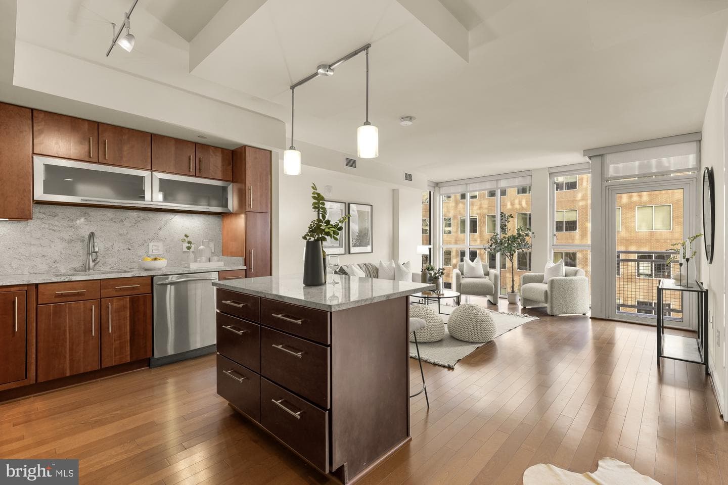1025 1st Street SE #510 photo 4
