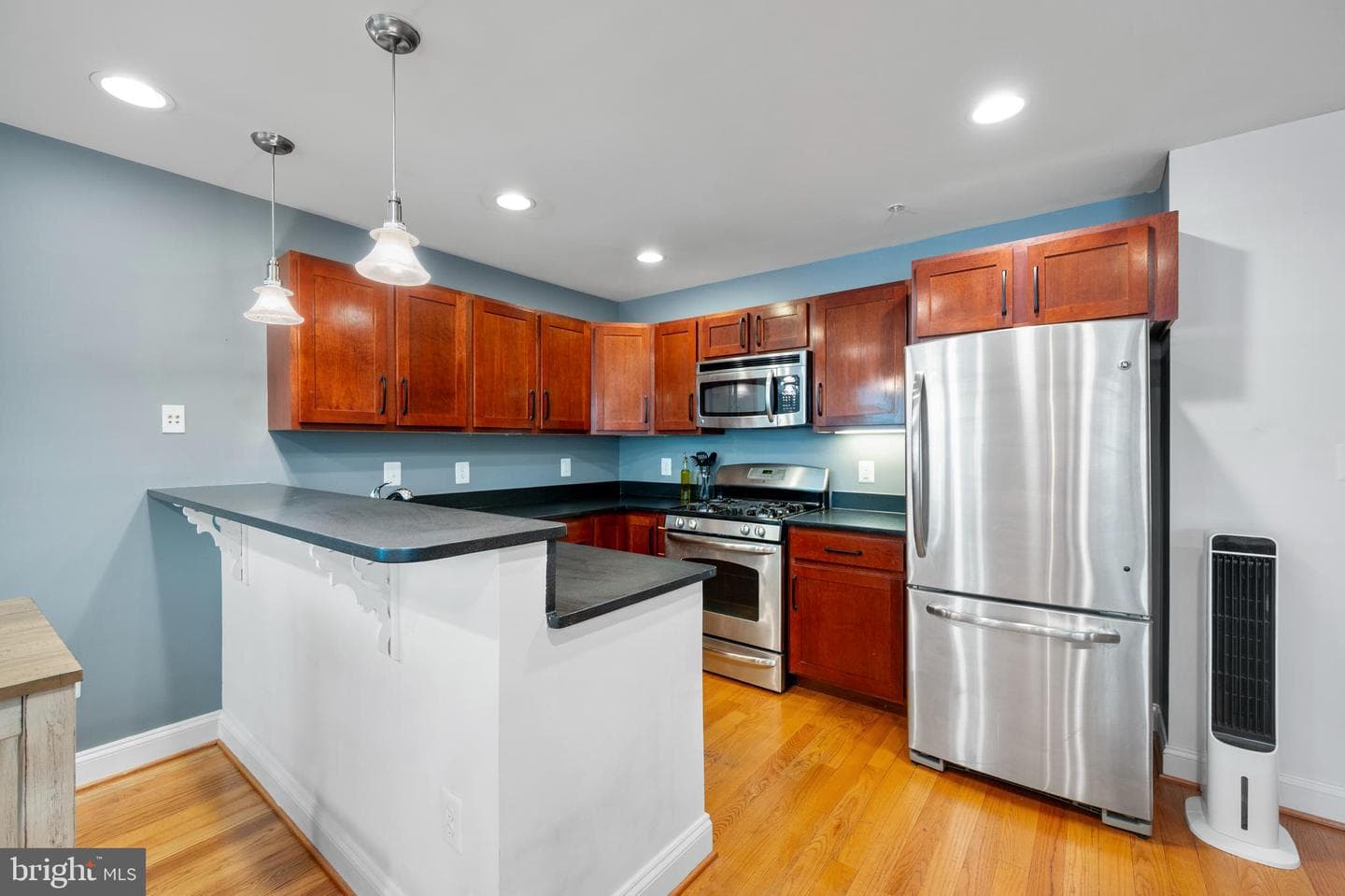 617 Jefferson Street NW #102 photo 9
