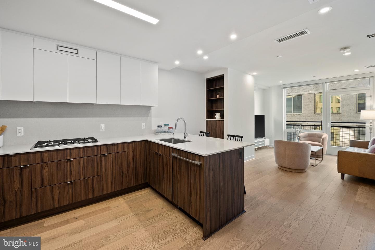 37 L Street SE #908 photo 1