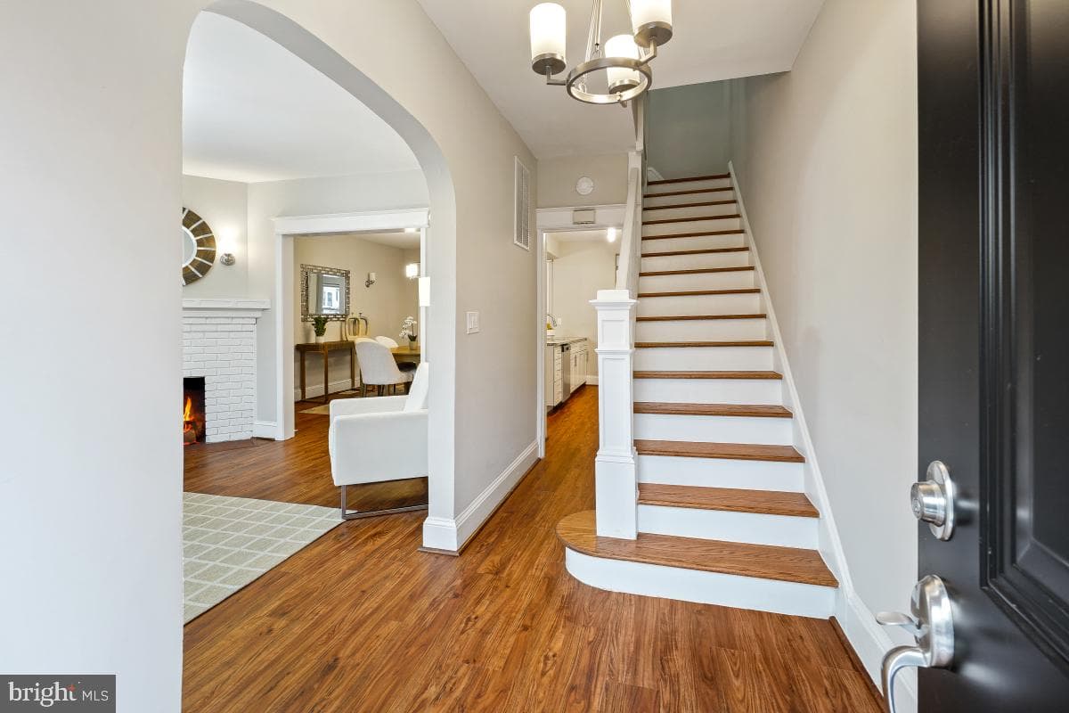 1526 Spring Place NW photo 4
