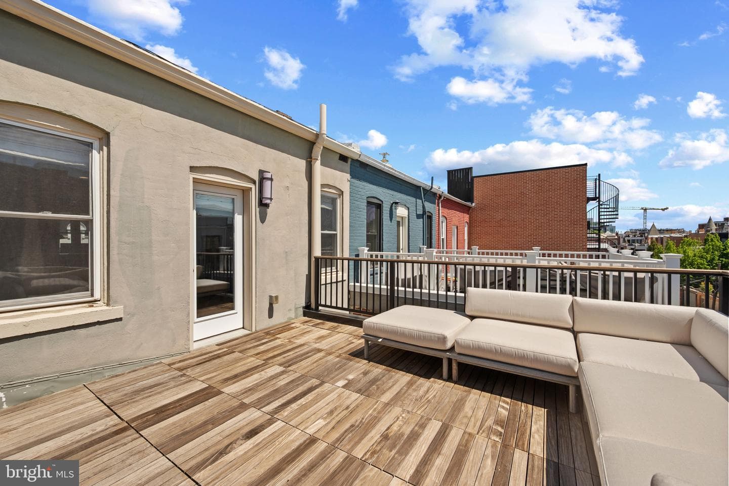 950 Westminster Street NW photo 31