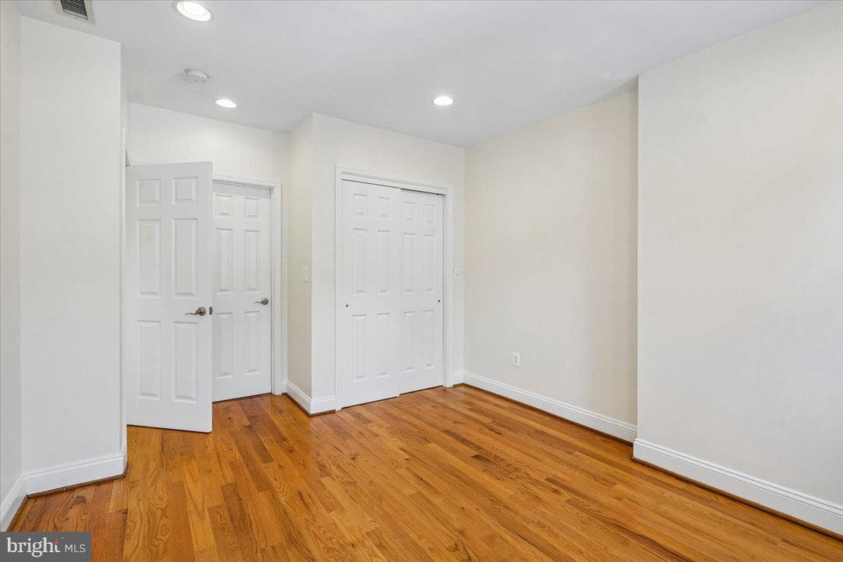 1339 C Street NE photo 13