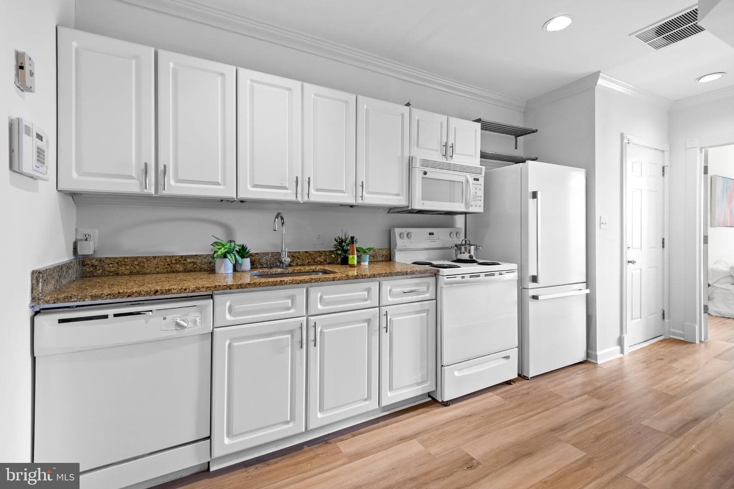 1238 Queen Street NE #3 photo 7