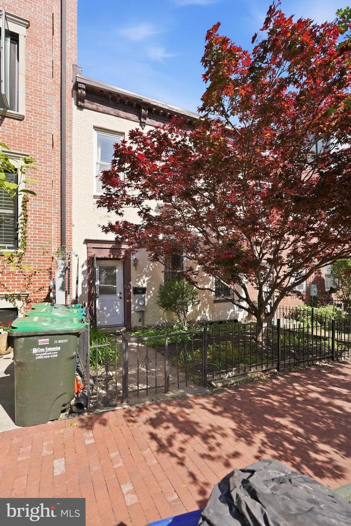 2111 12th Street NW photo 3