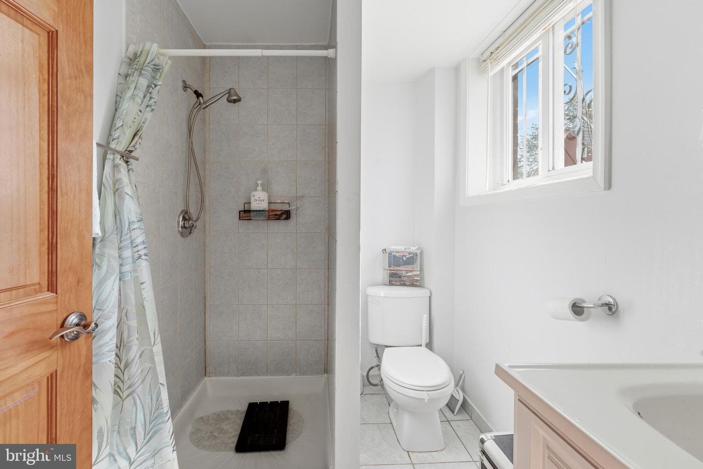 618 Geranium Street NW photo 32