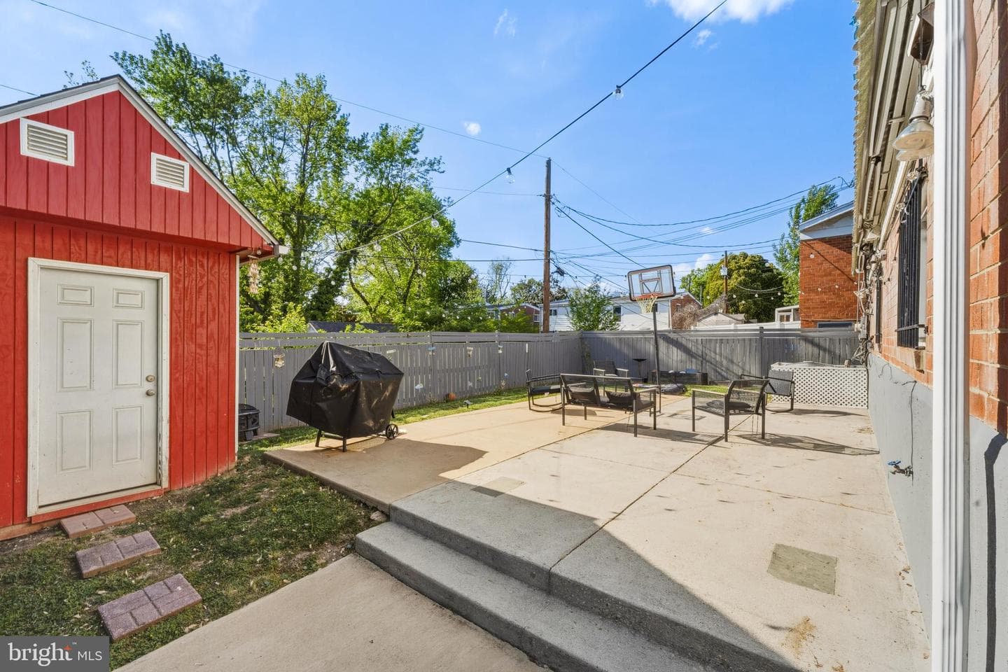 618 Geranium Street NW photo 37