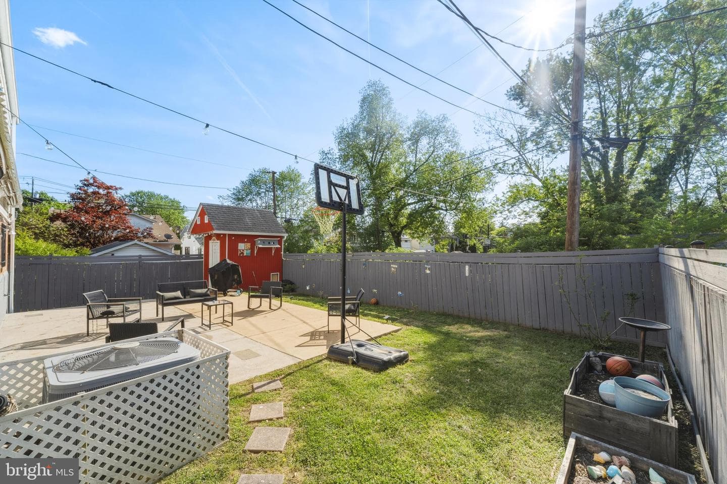 618 Geranium Street NW photo 38