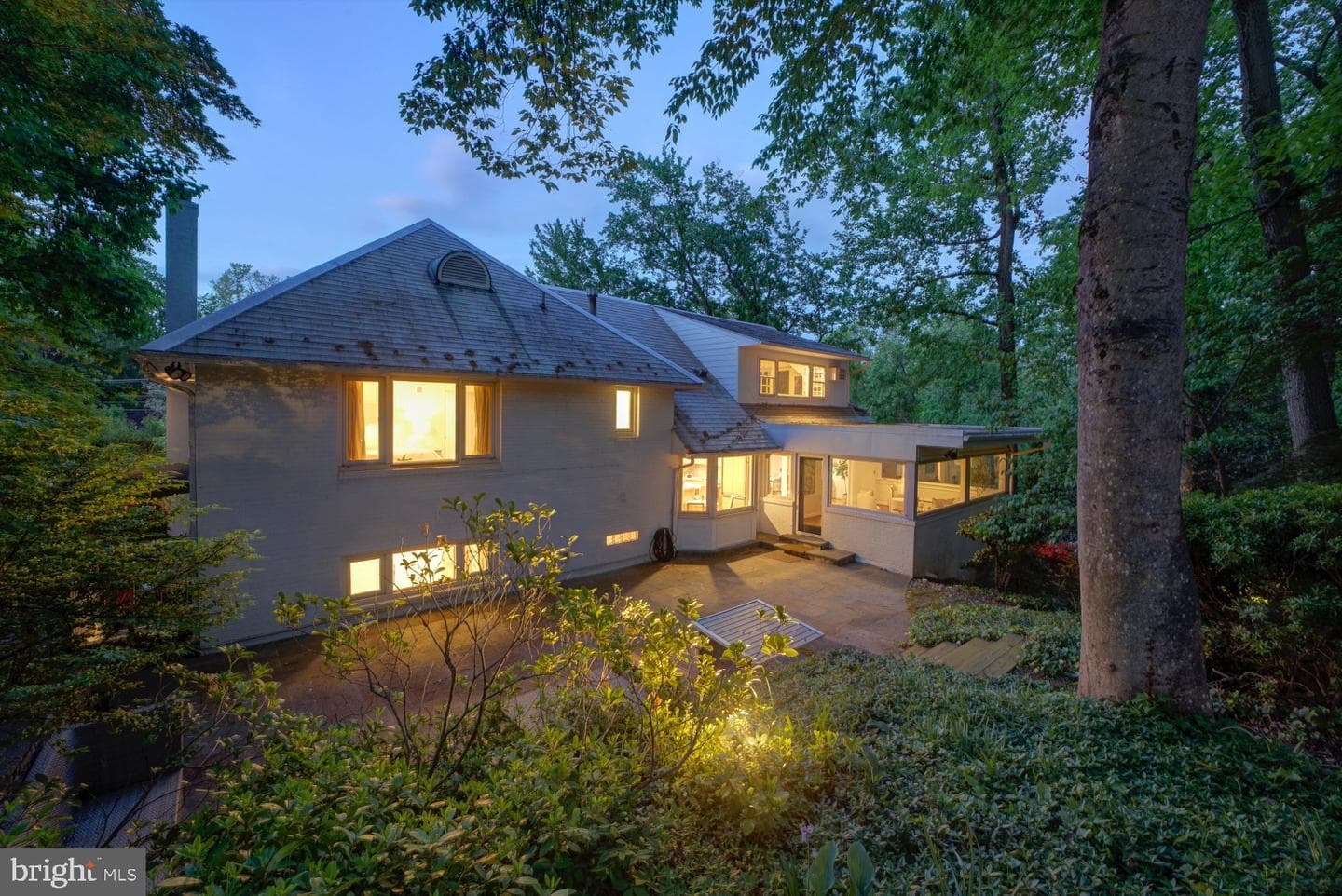 2824 Ellicott Street NW photo 32
