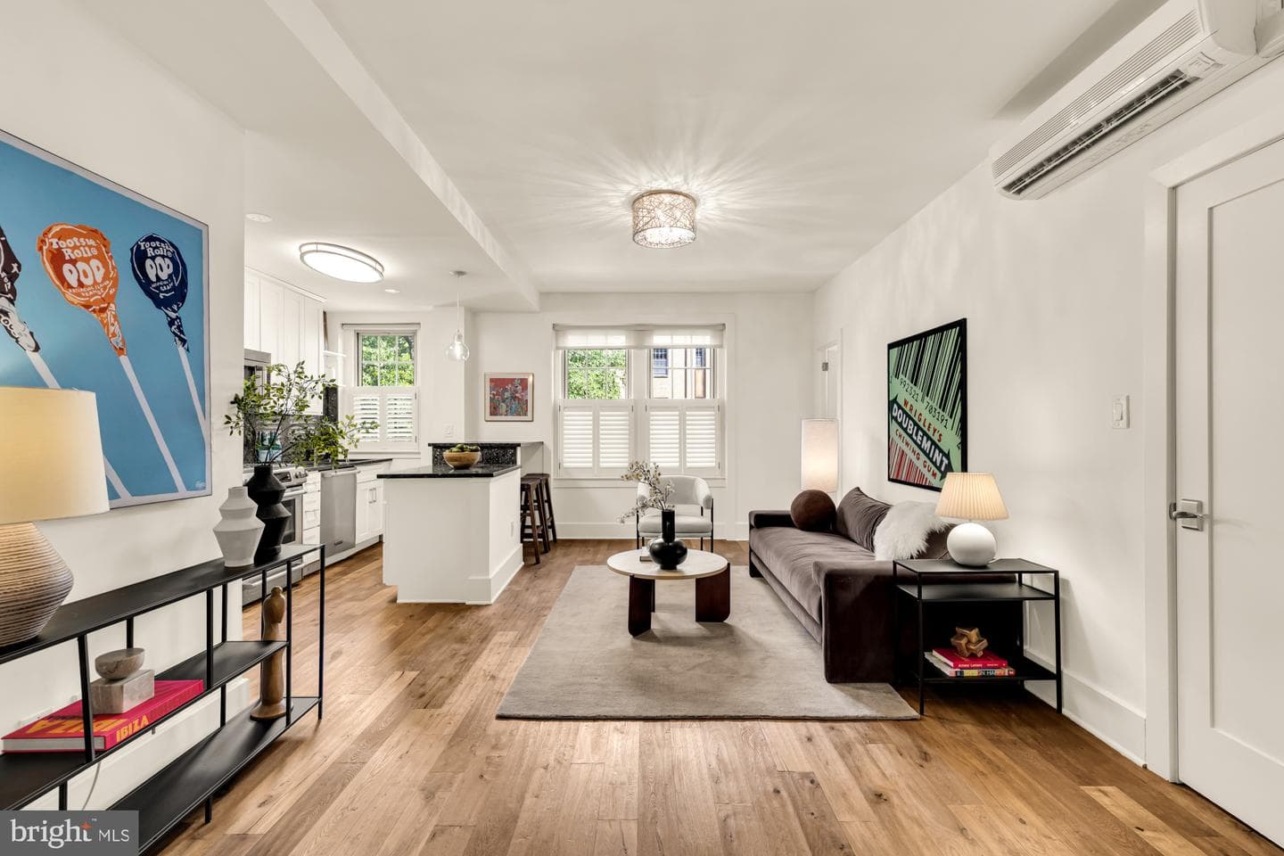 1910 Kalorama Road NW #302 photo 2