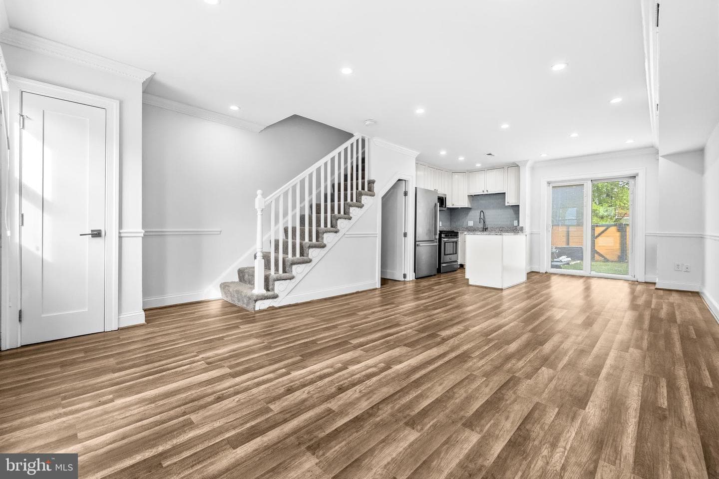 4630 Hanna Place SE photo 4