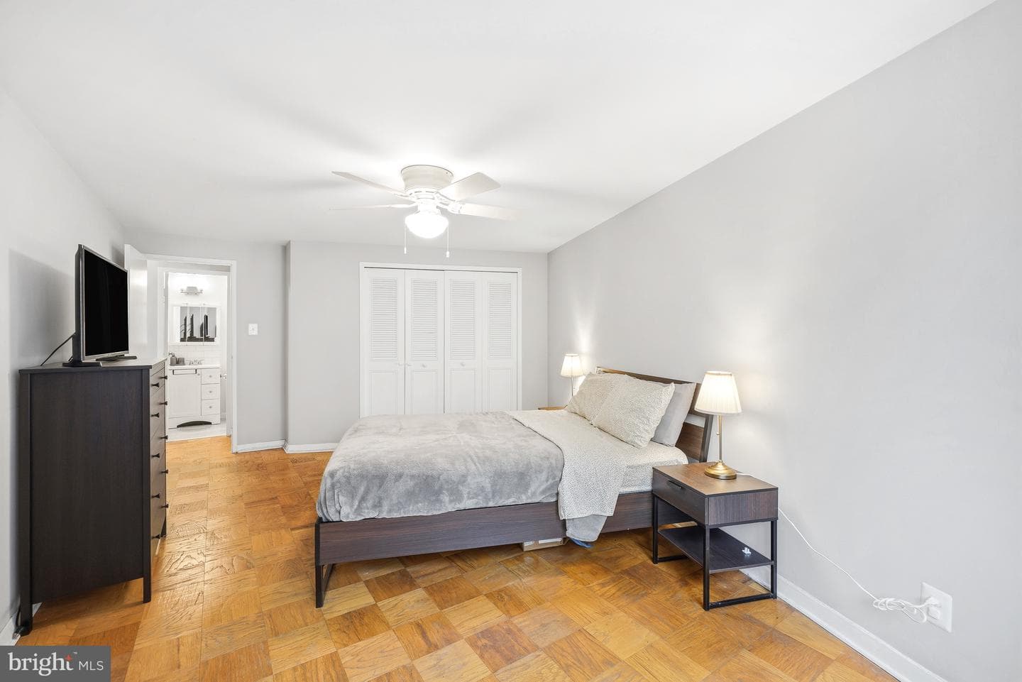 5406 Connecticut Avenue NW #401 photo 15