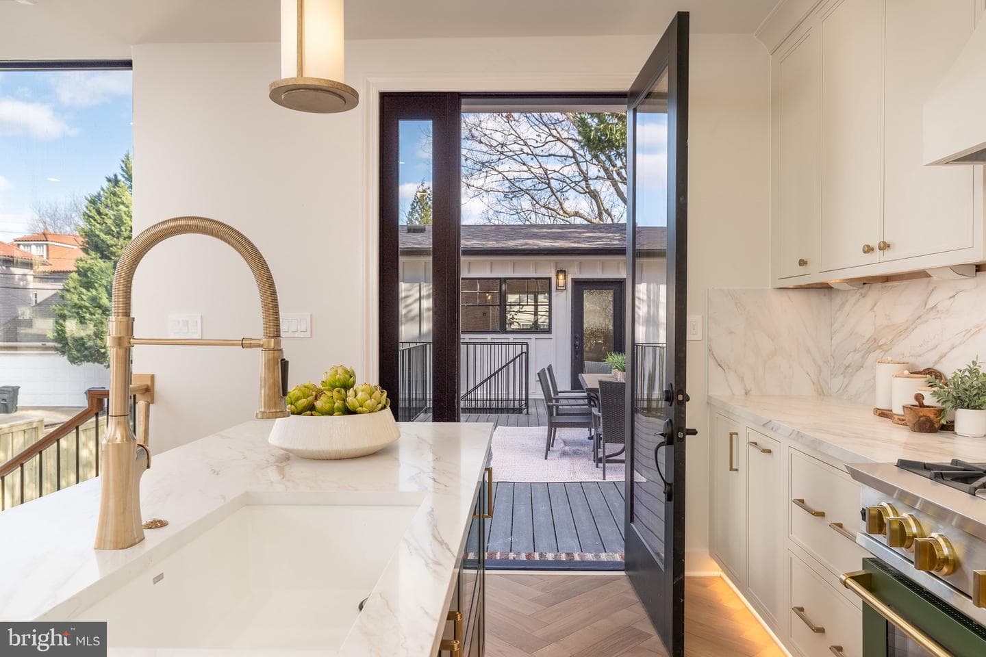 2619 Wisconsin Avenue NW photo 16