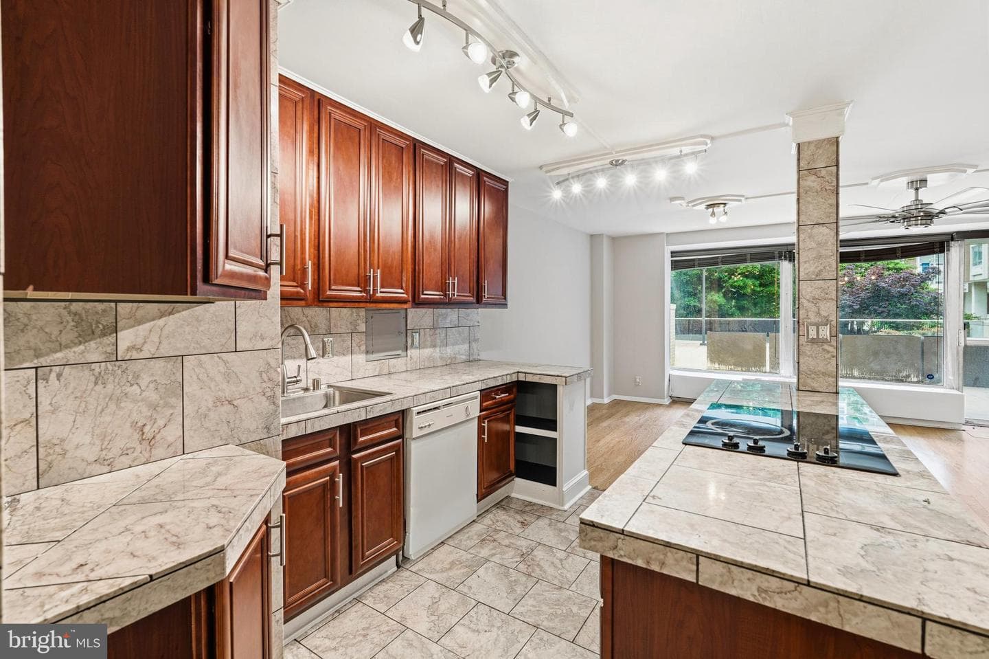 410 O Street SW #106 photo 13