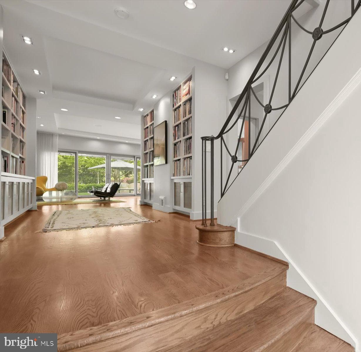 2901 Albemarle Street NW photo 2