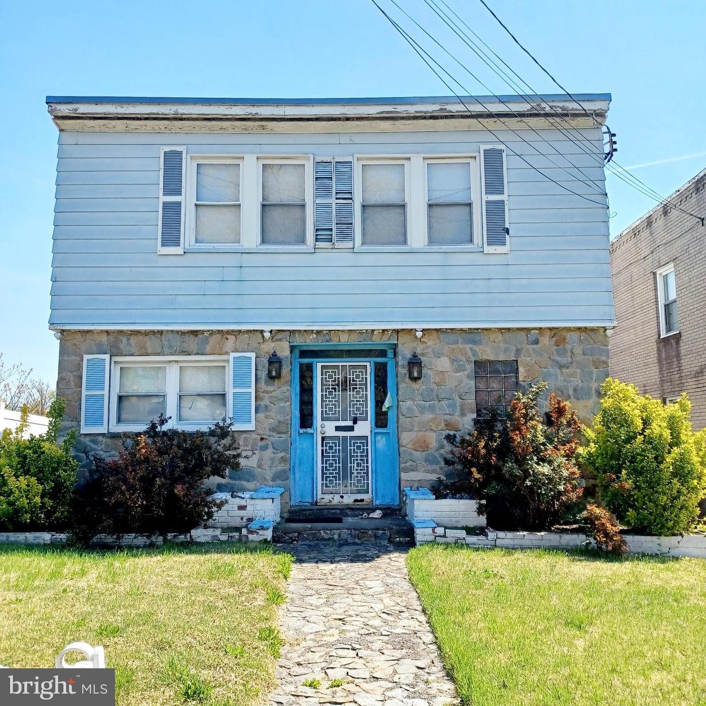 519 47th Street NE