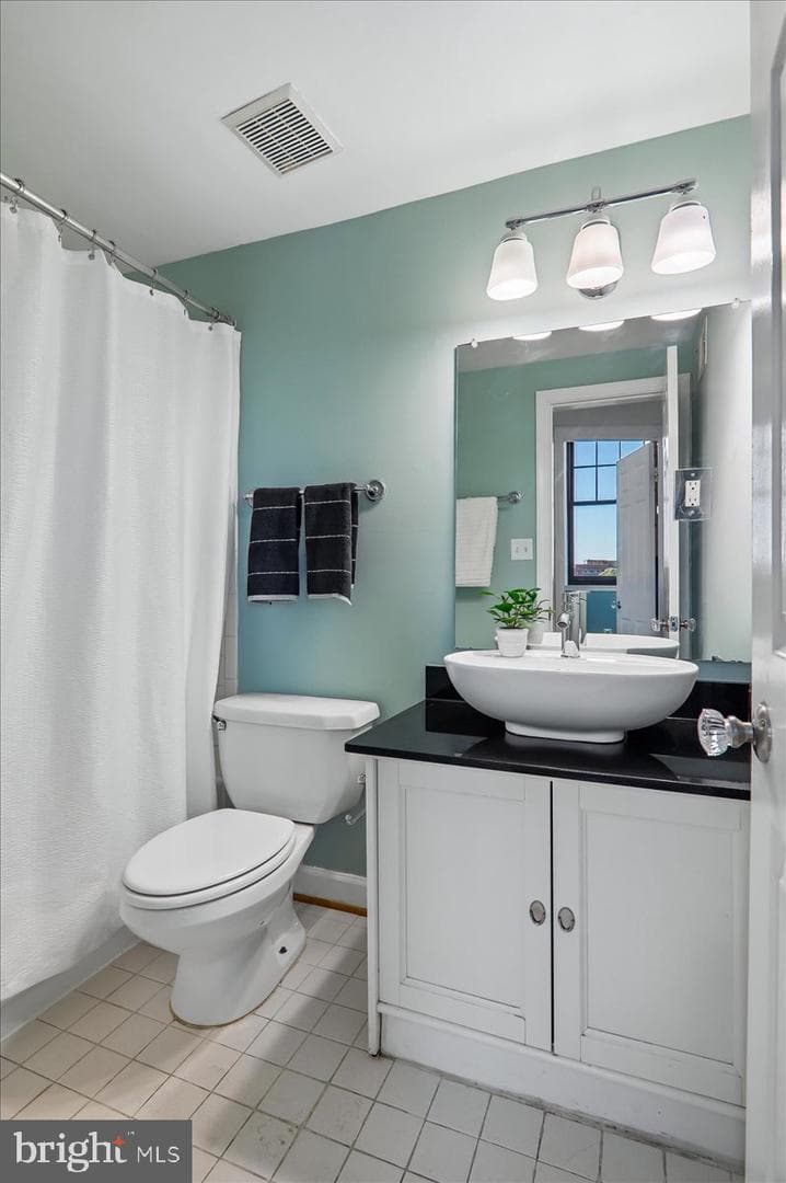 523 8th Street NE #302 photo 25