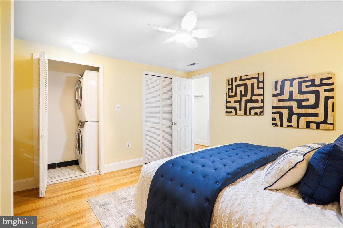 523 8th Street NE #302 photo 30