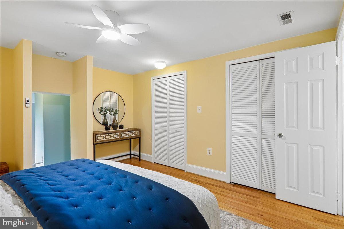 523 8th Street NE #302 photo 32