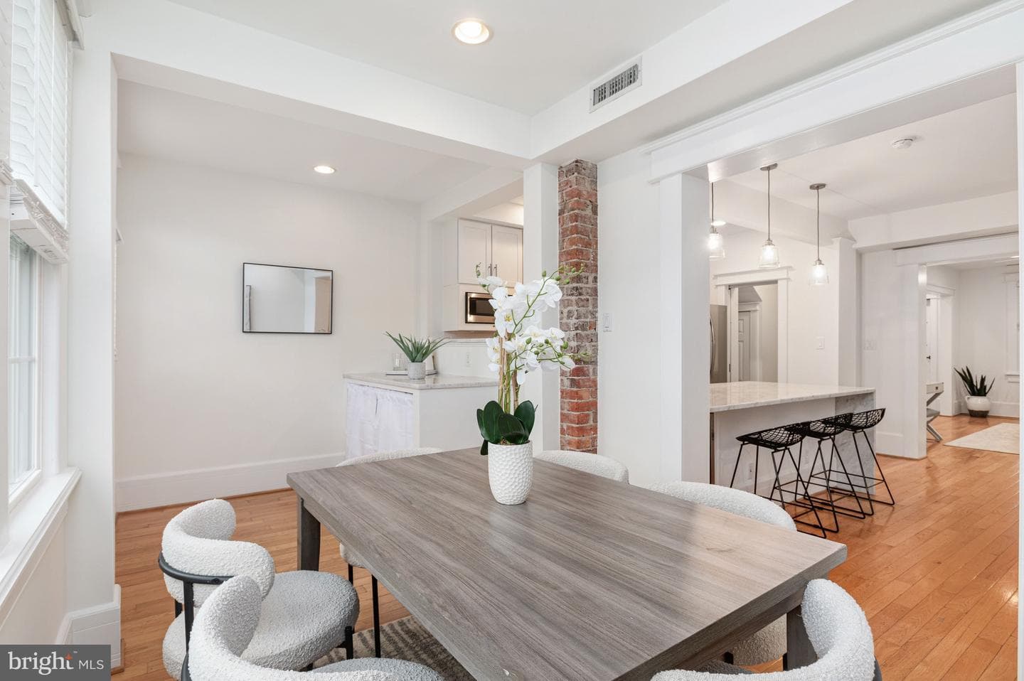 2442 39th Street NW photo 9