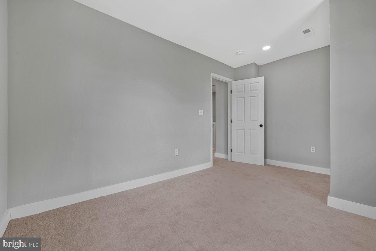 823 46th Street NE photo 27