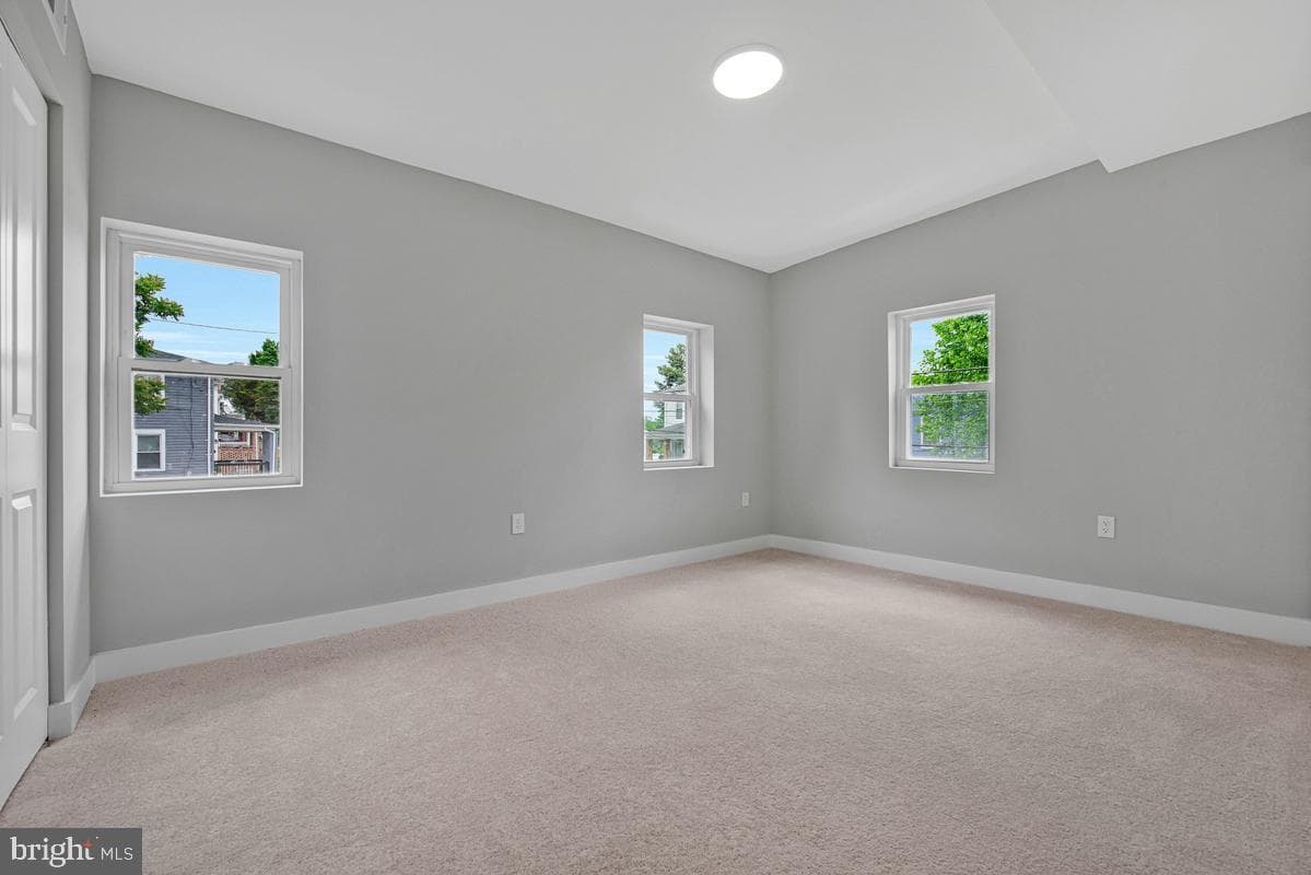 823 46th Street NE photo 29