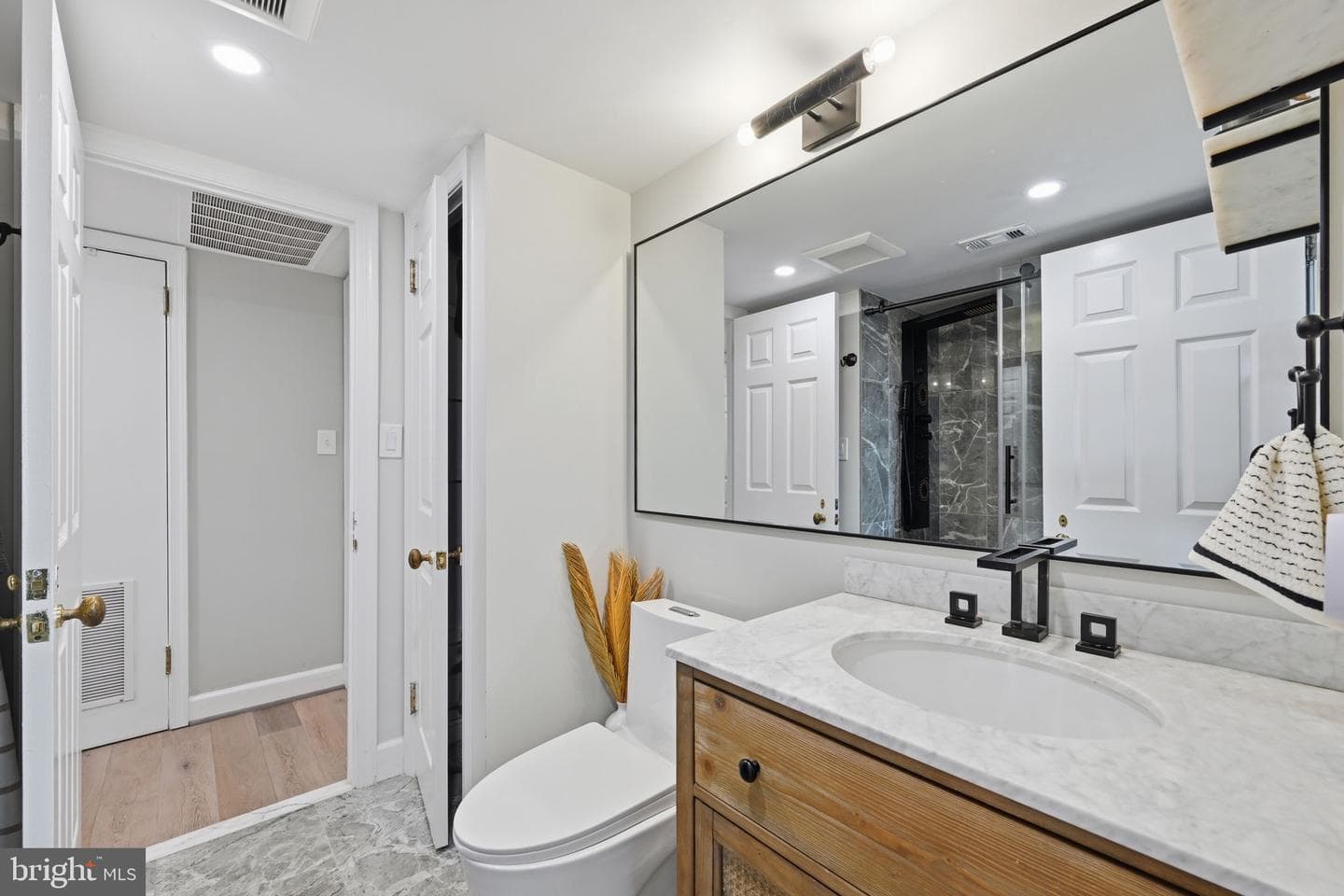 1080 Wisconsin Avenue NW #3016 photo 26