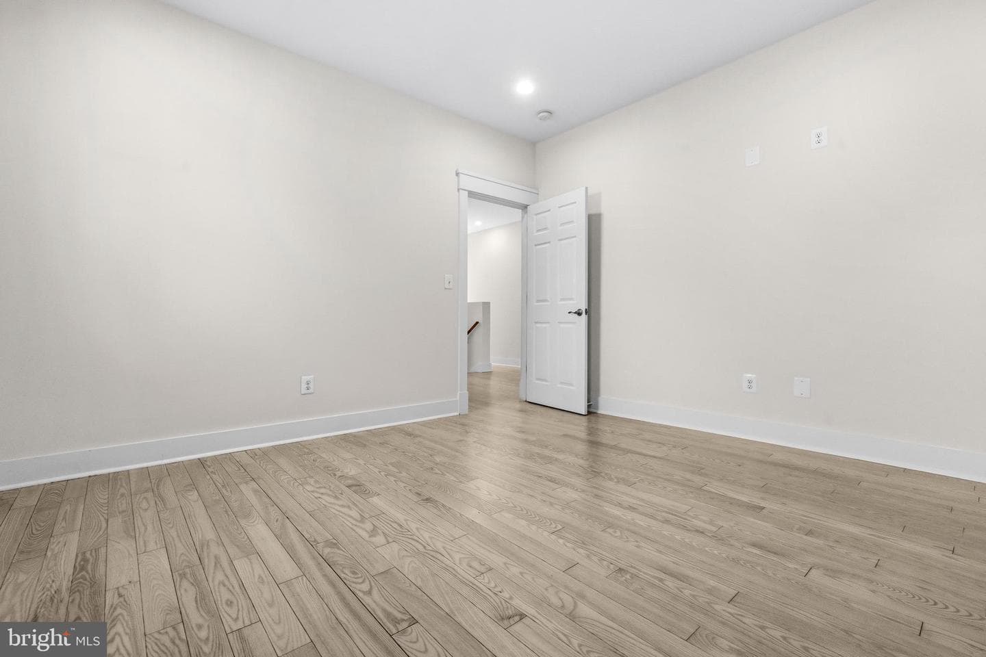 1608 Kearny Street NE photo 31