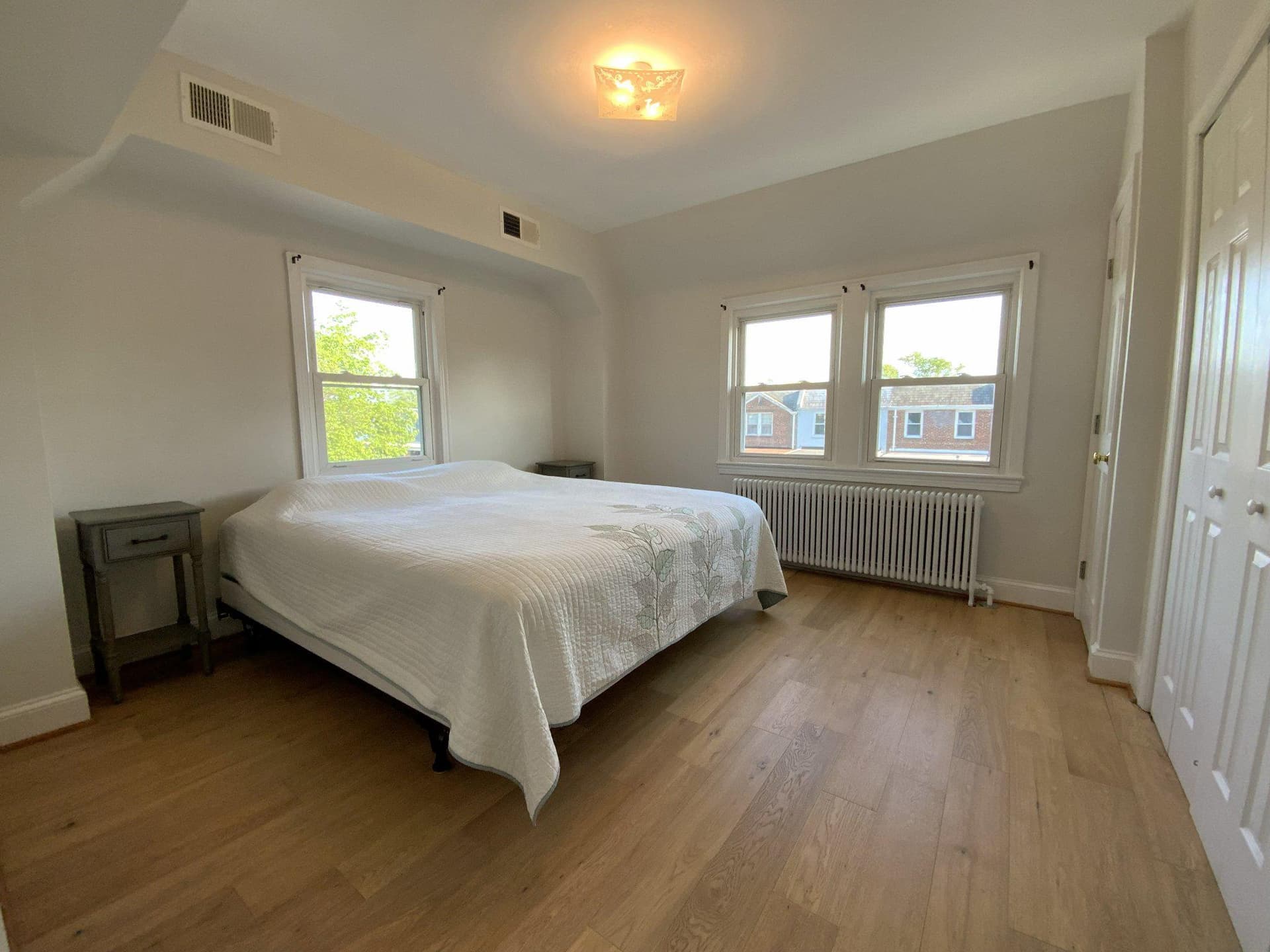 1772 E Street NE photo 12