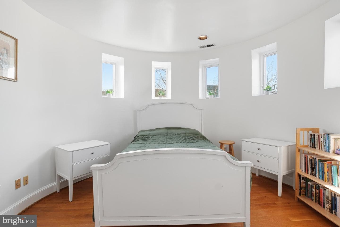 301 G Street NE #32 photo 12