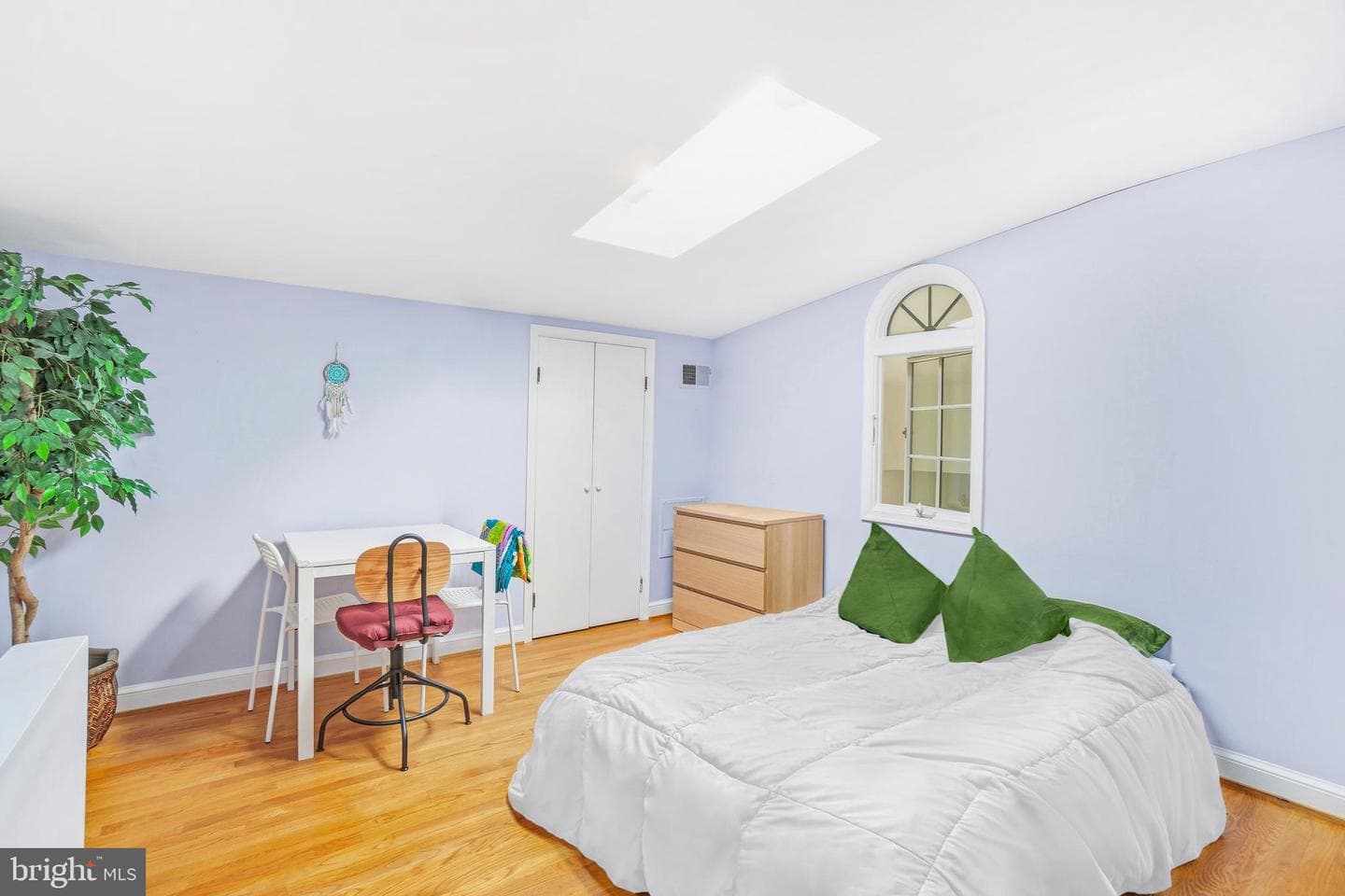 301 G Street NE #32 photo 17