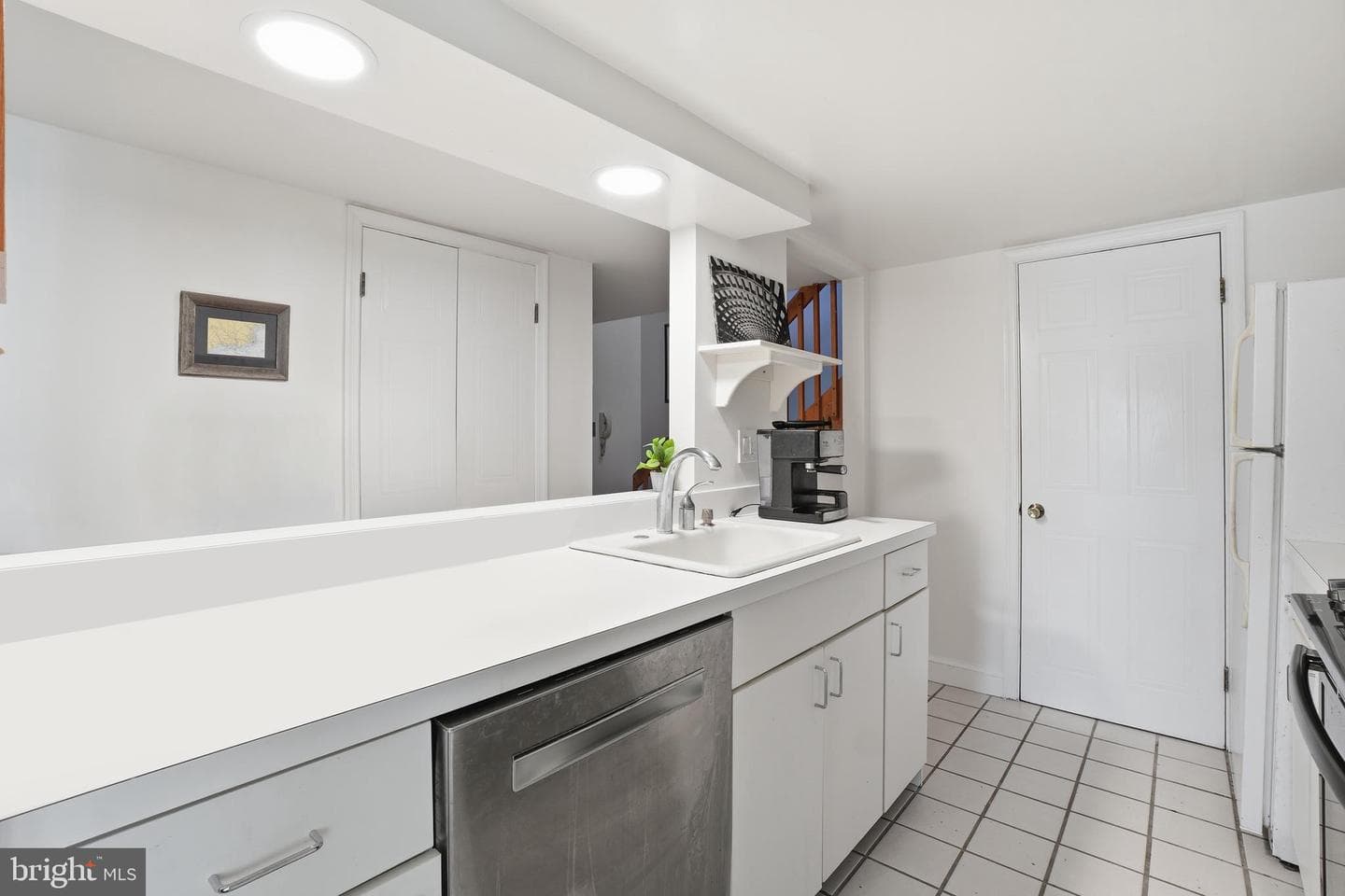 301 G Street NE #32 photo 7
