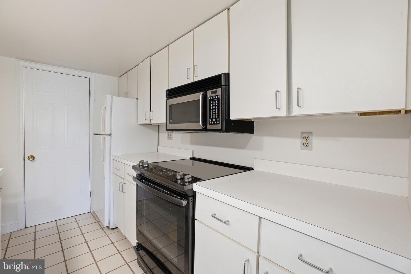 301 G Street NE #32 photo 8