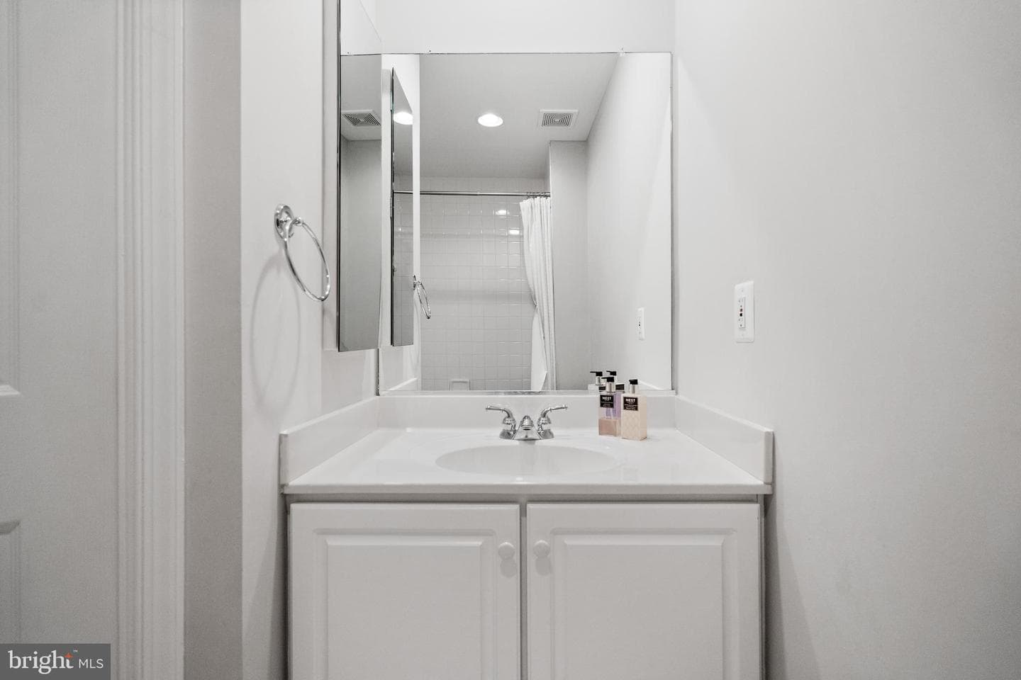 5352 43rd Street NW photo 34