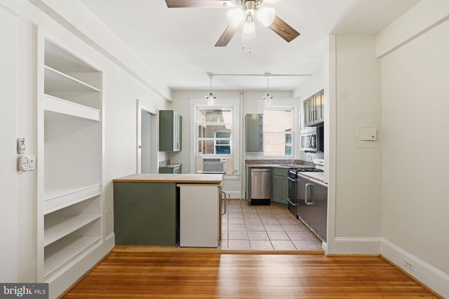 1736 Columbia Road NW #307 photo 8