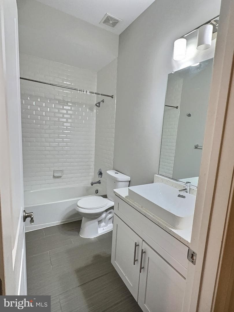 2179 Half Moon Place NE photo 13