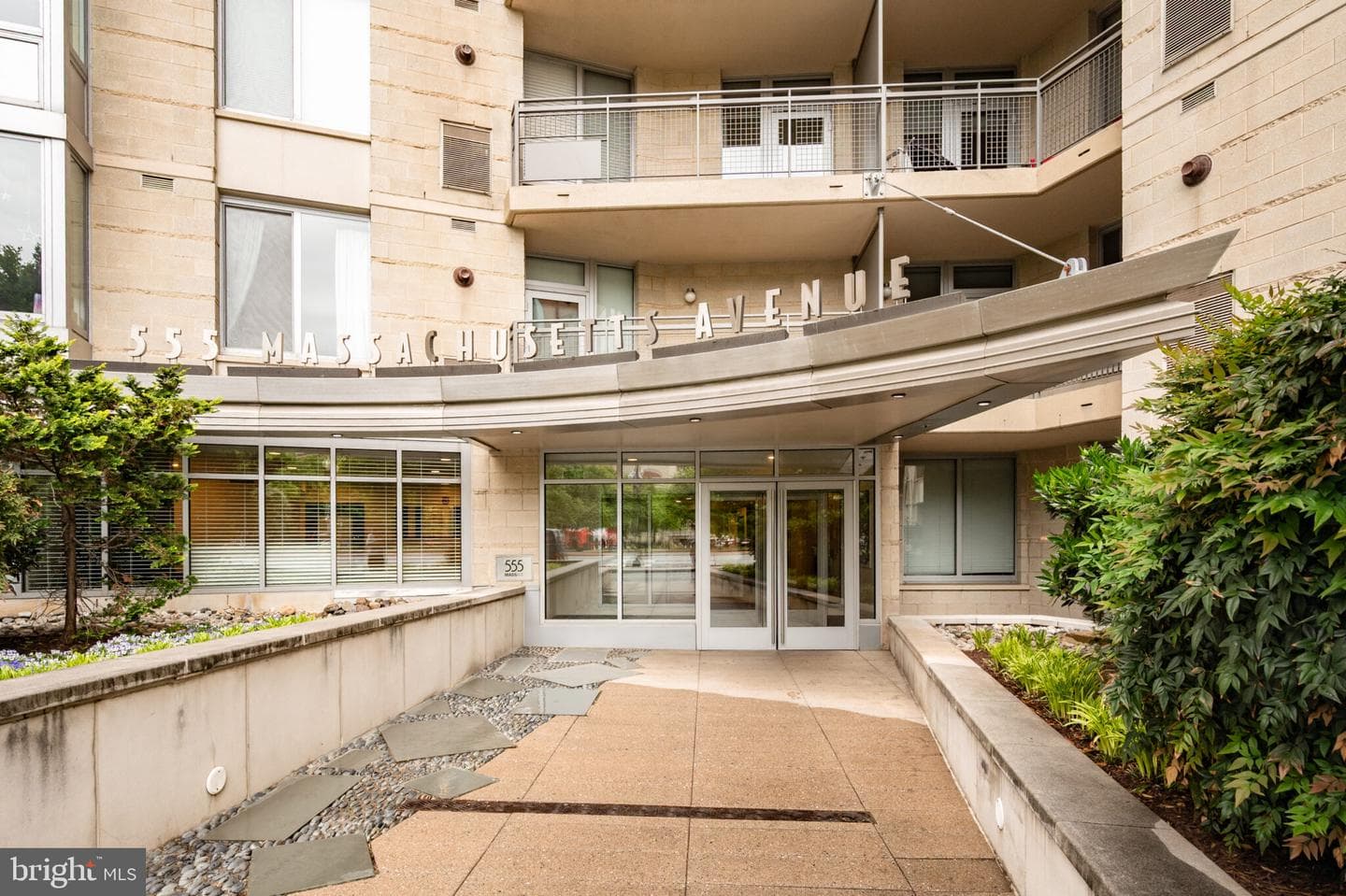 555 Massachusetts Avenue NW #506 photo 32