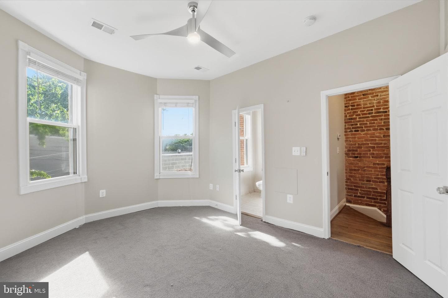 706 12th Street NE photo 17