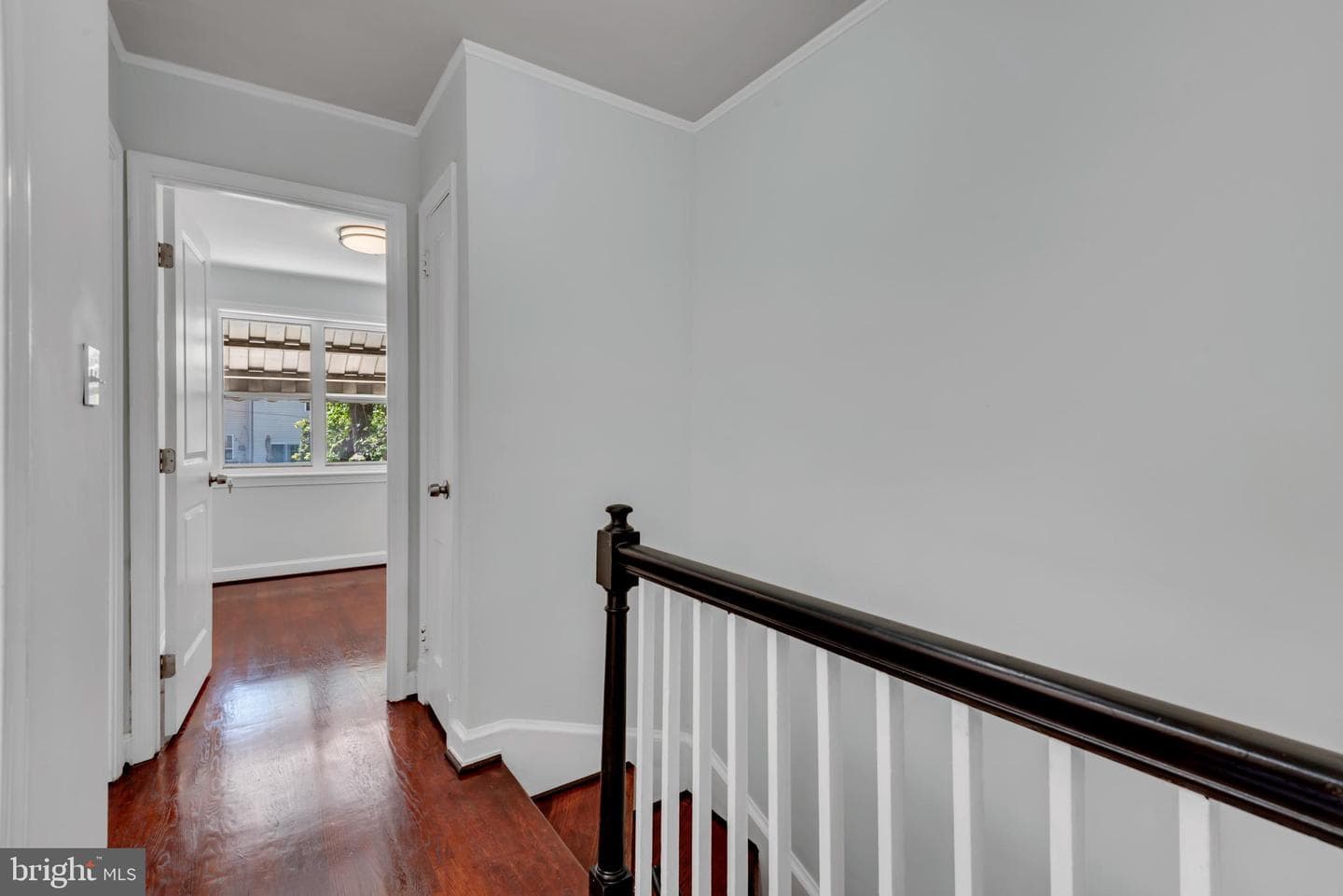 1527 Montana Avenue NE photo 12