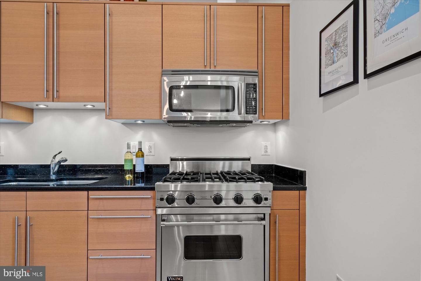 2425 L Street NW #324 photo 8