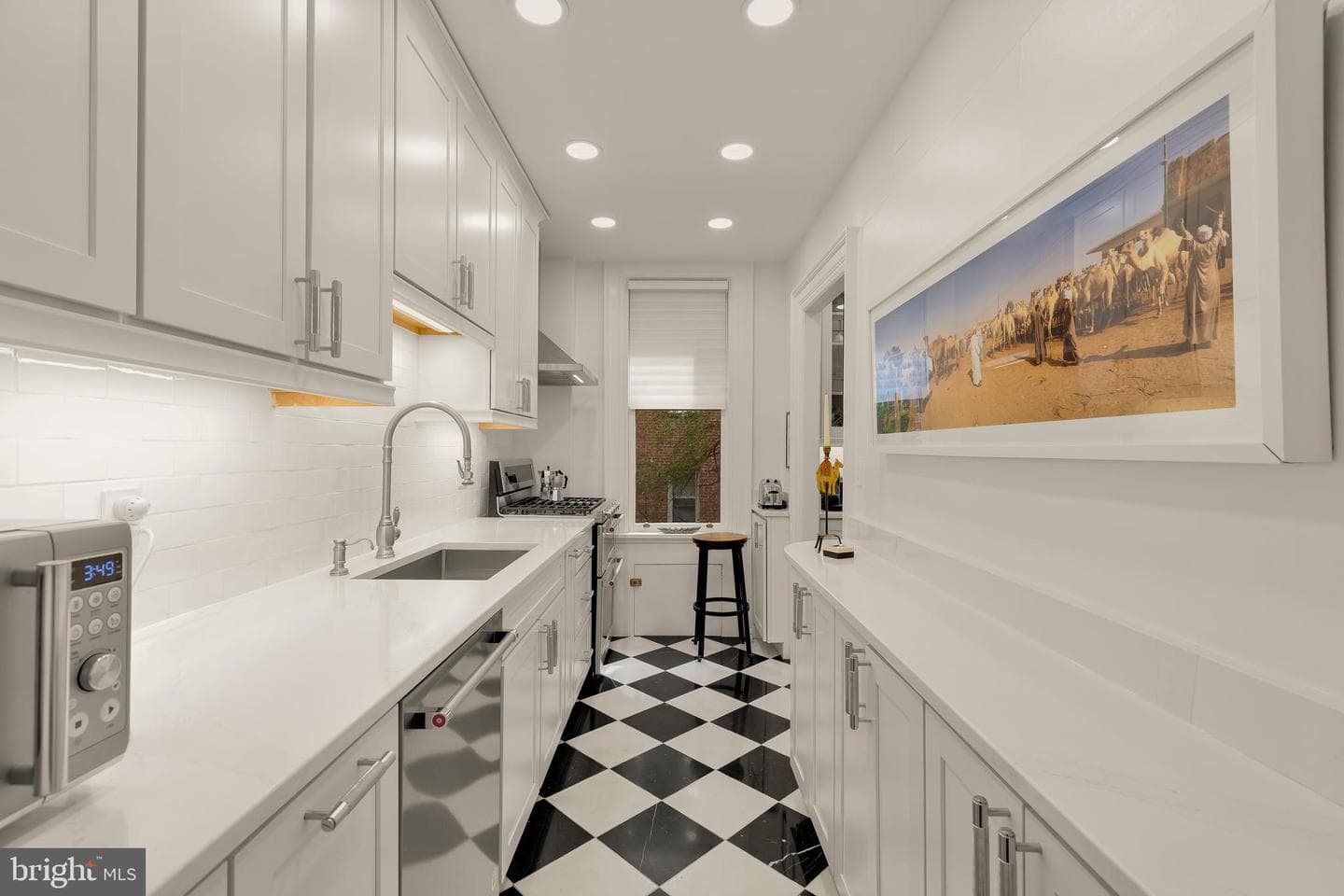 2039 New Hampshire Avenue NW #301 photo 13