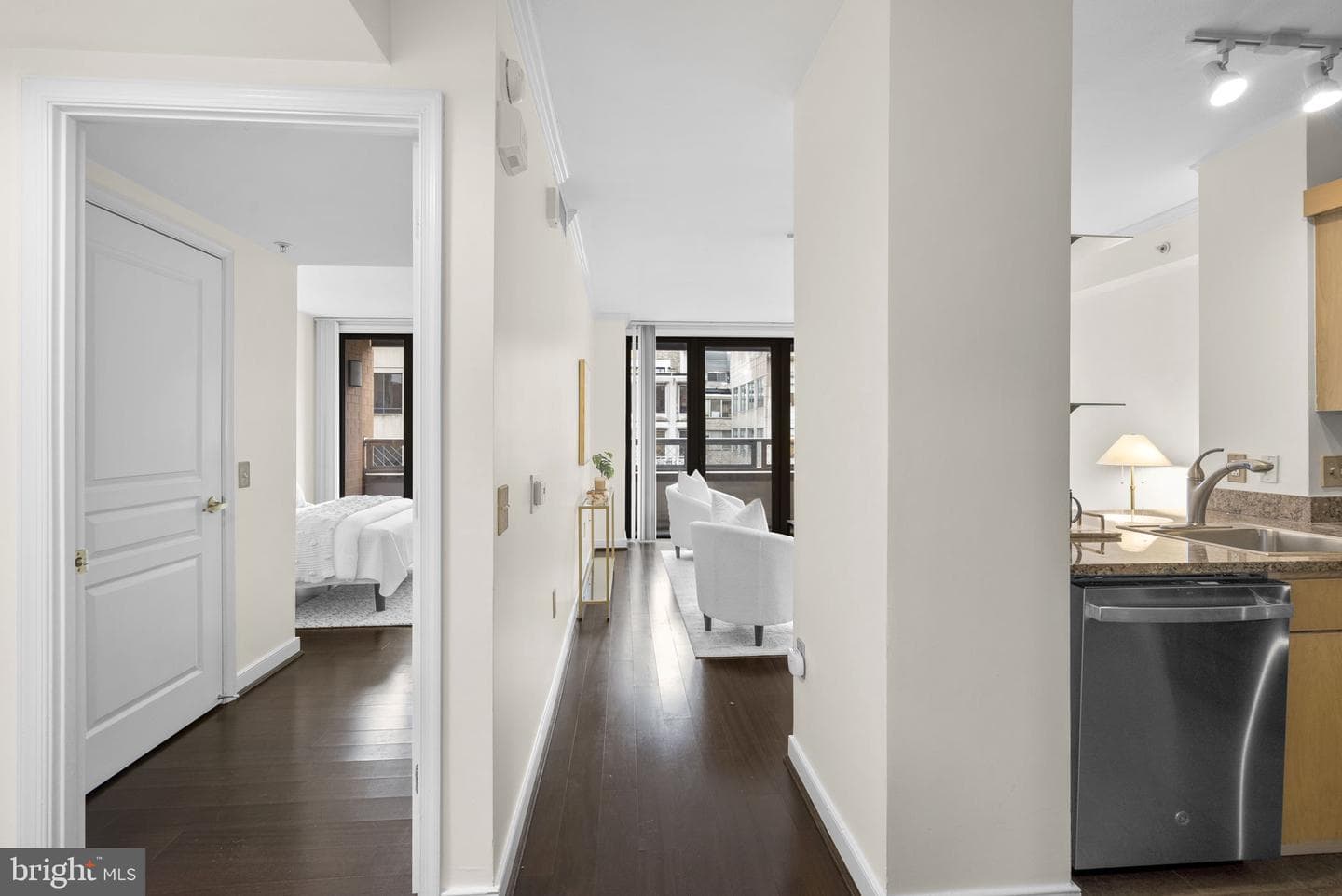 631 D Street NW #1129 photo 4