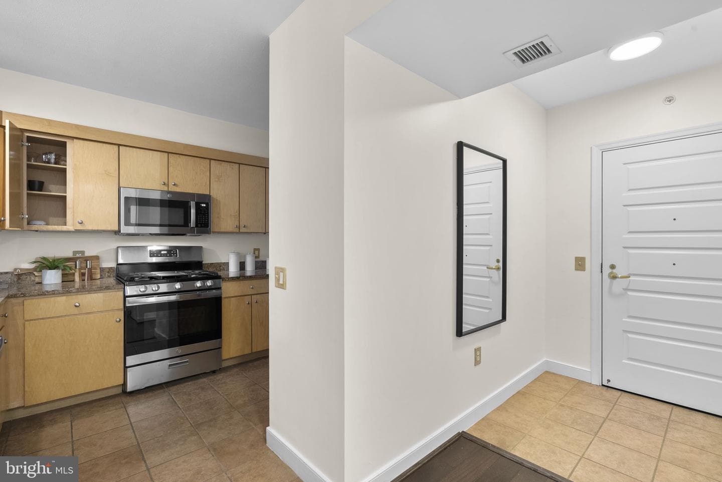631 D Street NW #1129 photo 8
