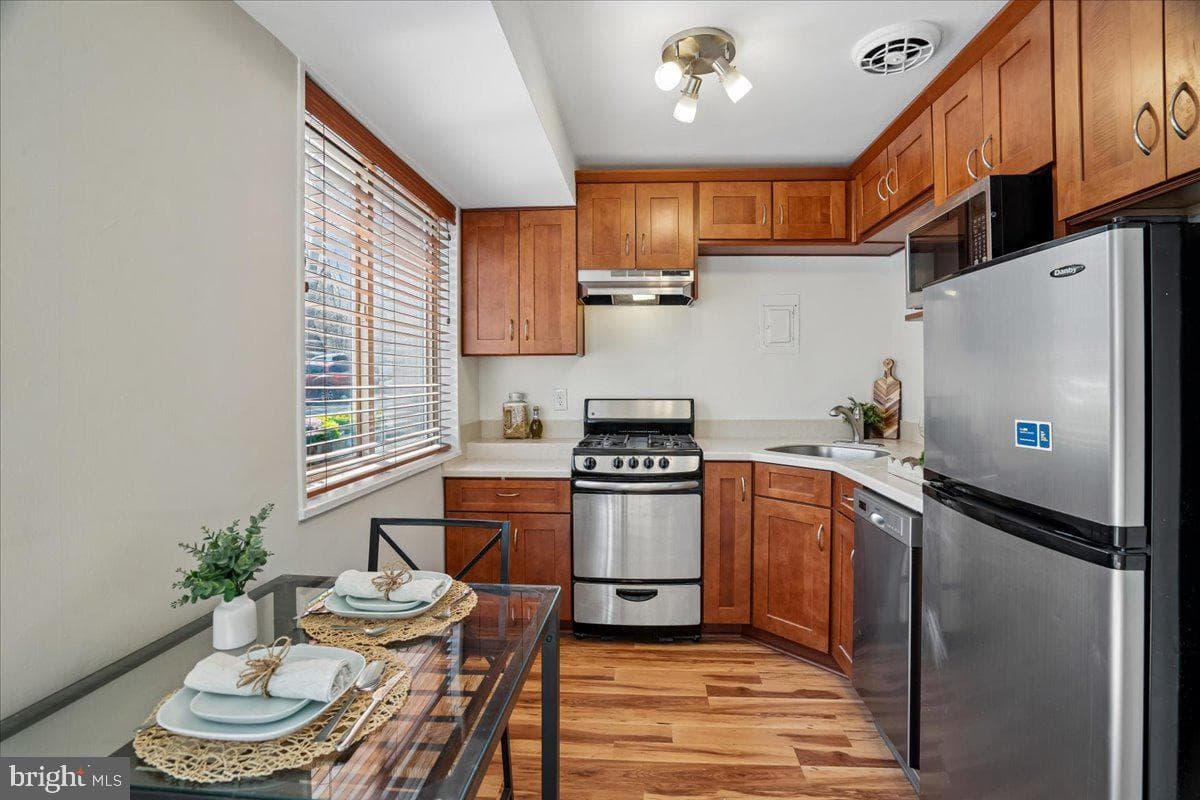 2710 Macomb Street NW #111 photo 10