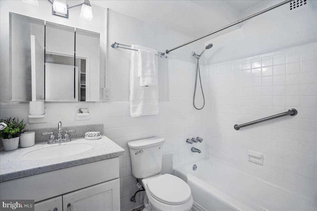 2710 Macomb Street NW #111 photo 14