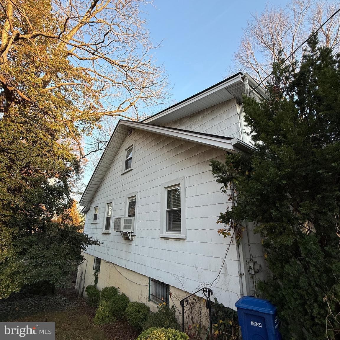 2137 30th Street NE photo 4