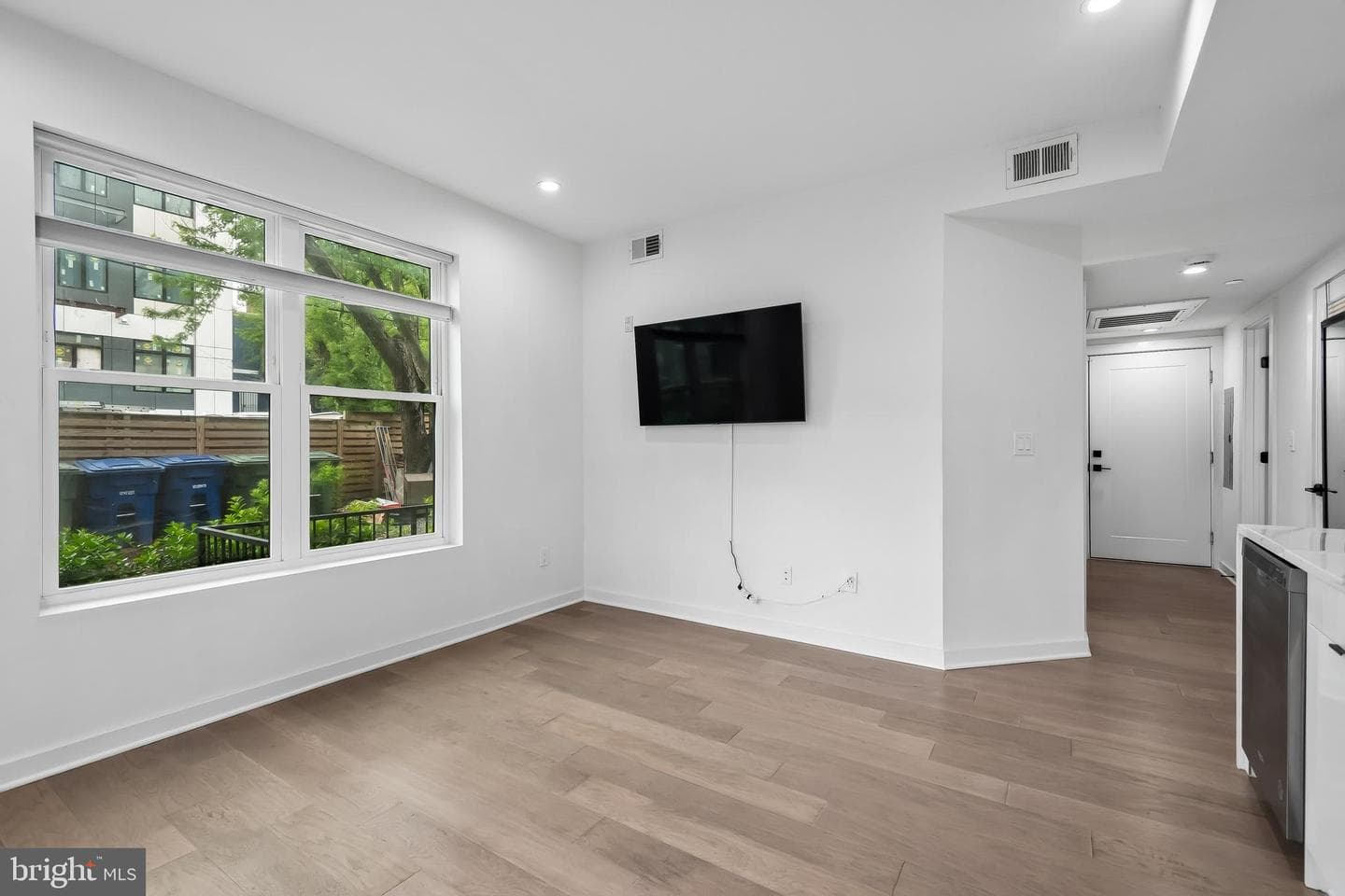 1019 17th Place NE #103 photo 10