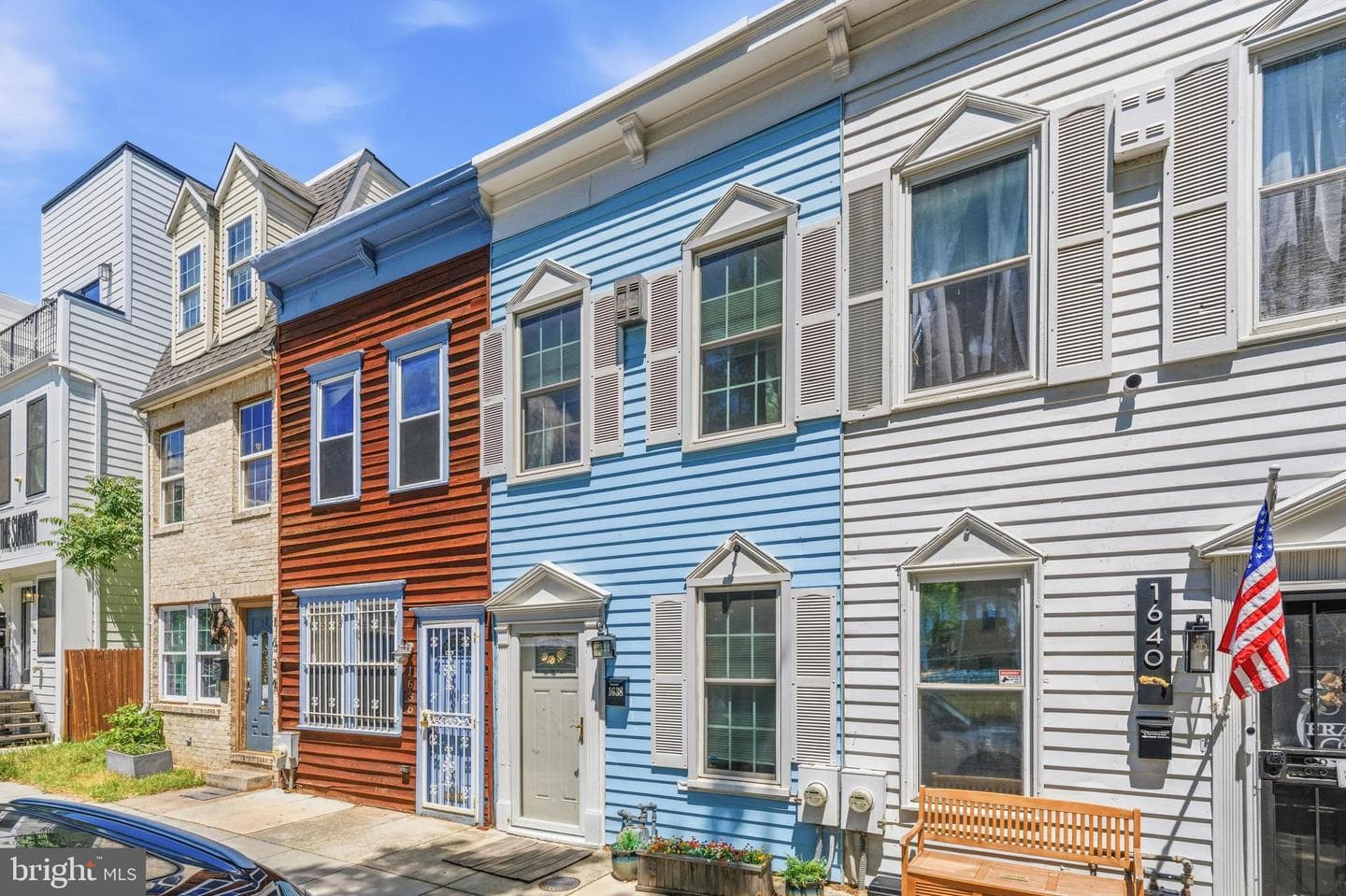 1638 Kramer Street NE photo 4