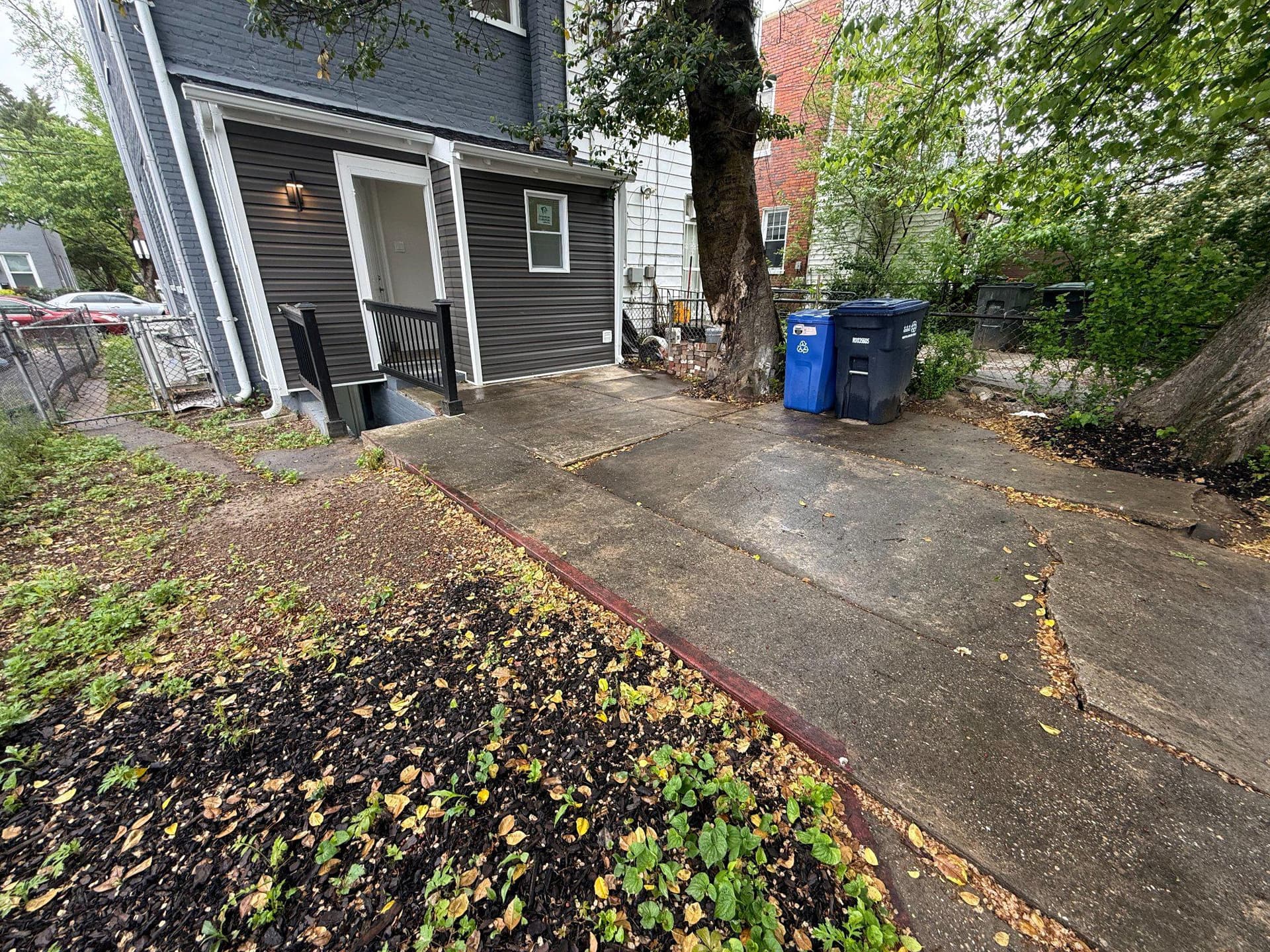 613 Roxboro Place NW photo 58