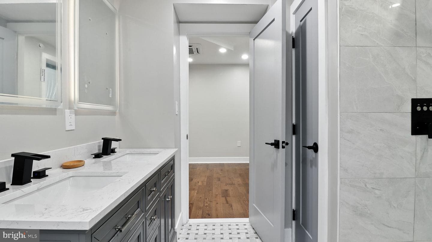 2256 High Street SE #1 photo 25