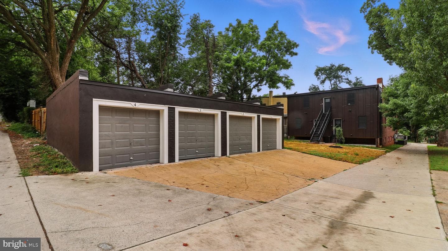 2256 High Street SE #1 photo 32